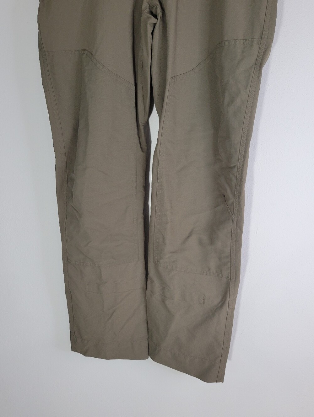 ROSCOE Men's SIZE 14 Olive Outdoor Pants with Yellow Accents - Picture 5 of 9